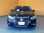 CROWN sedan hybrid