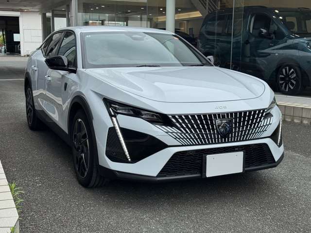 PEUGEOT 408
