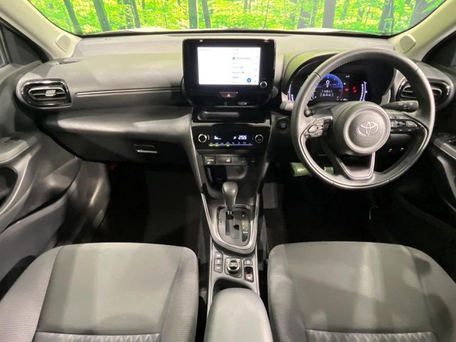 YARIS CROSS