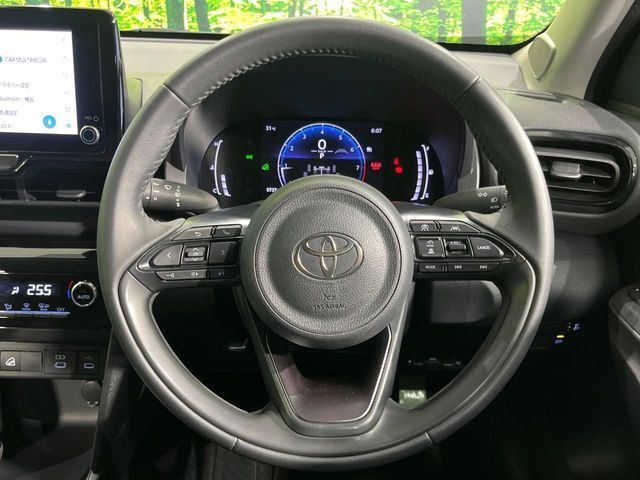 YARIS CROSS