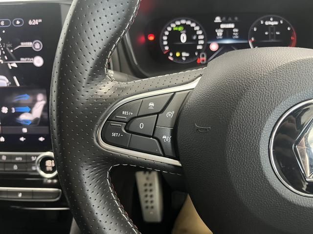 RENAULT MEGANE hatchback