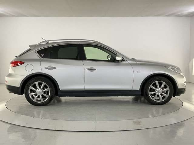 SKYLINE CROSSOVER 4WD