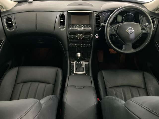 SKYLINE CROSSOVER 4WD