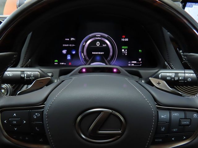 LEXUS LS500h 4WD