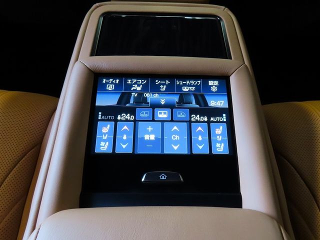 LEXUS LS500h 4WD