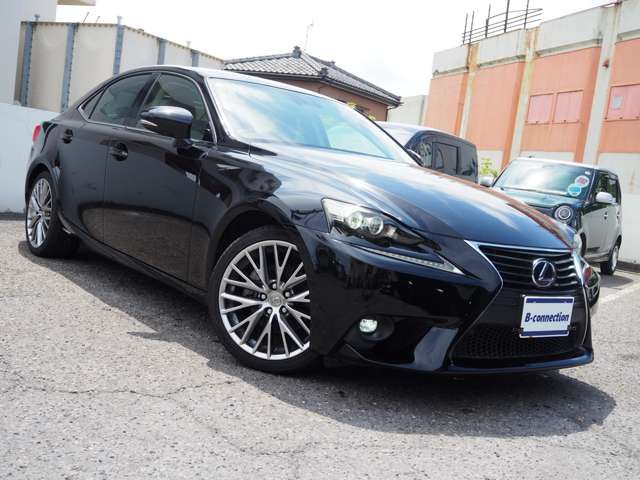 LEXUS IS300h