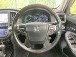 CROWN sedan hybrid