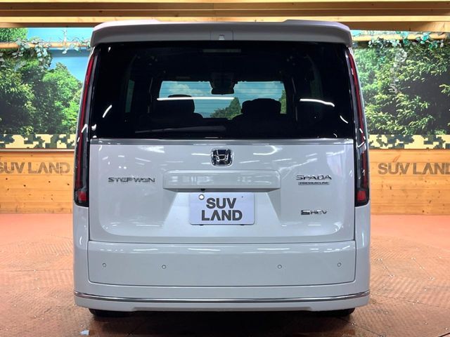 STEPWAGON e:HEV SPADA