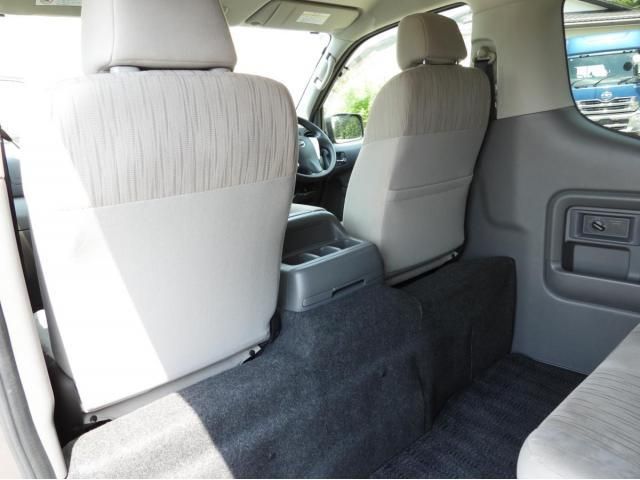 CARAVAN van 2WD