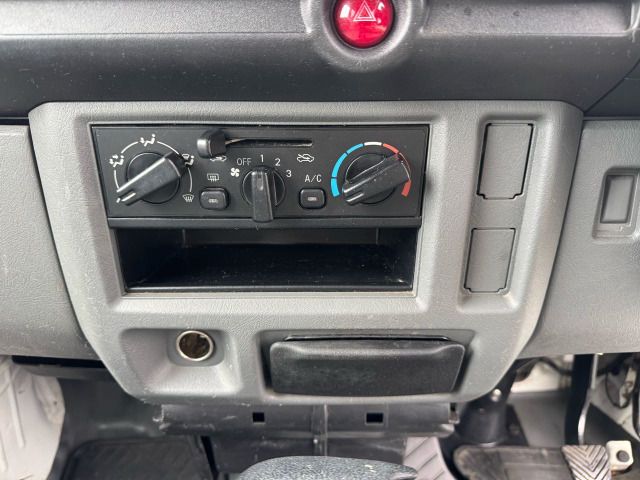 MINICAB van