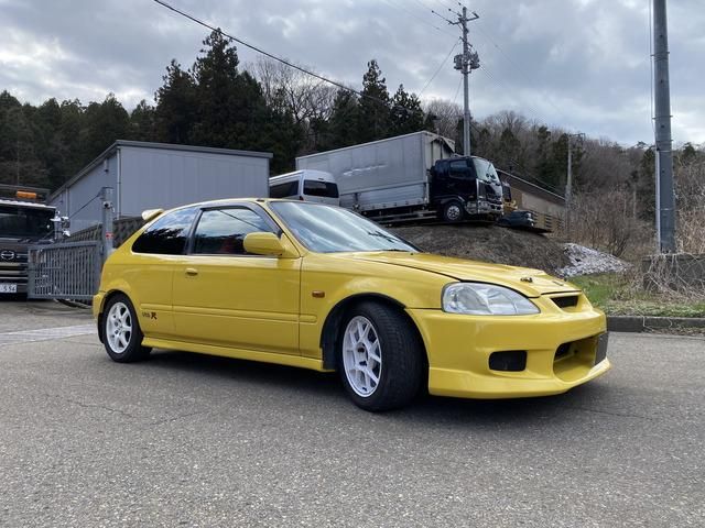 CIVIC hatchback