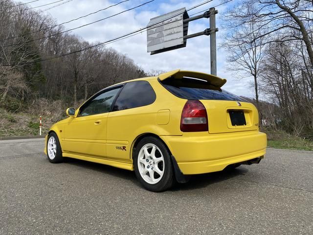 CIVIC hatchback