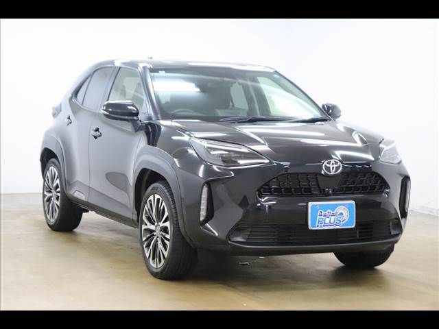 YARIS CROSS