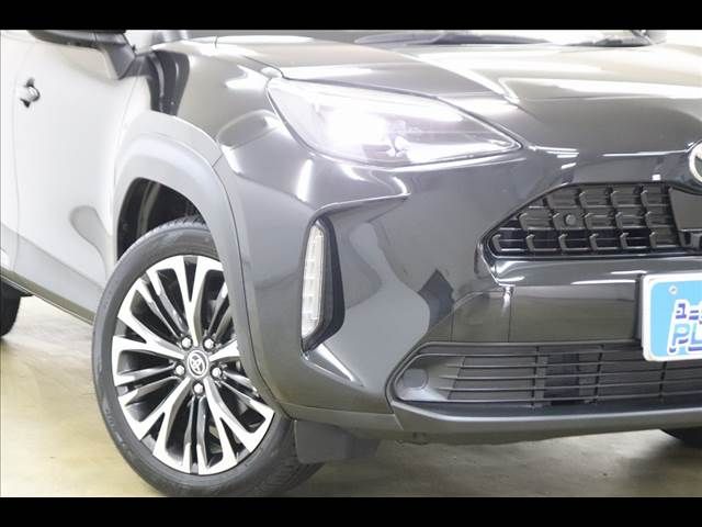 YARIS CROSS