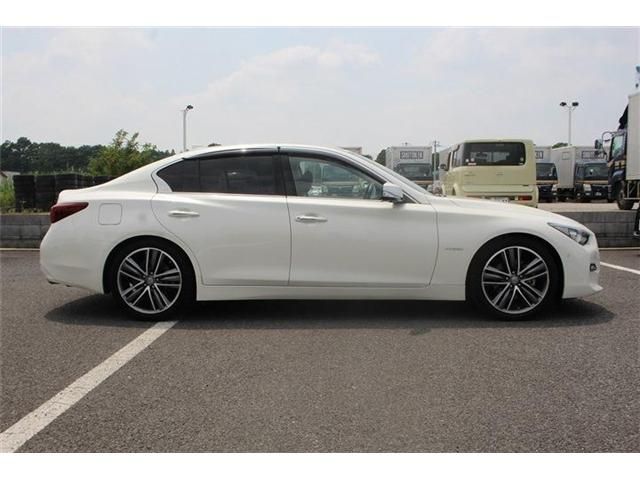 SKYLINE HYBRID