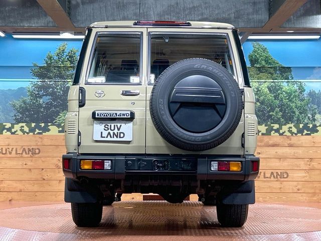 LANDCRUISER 70