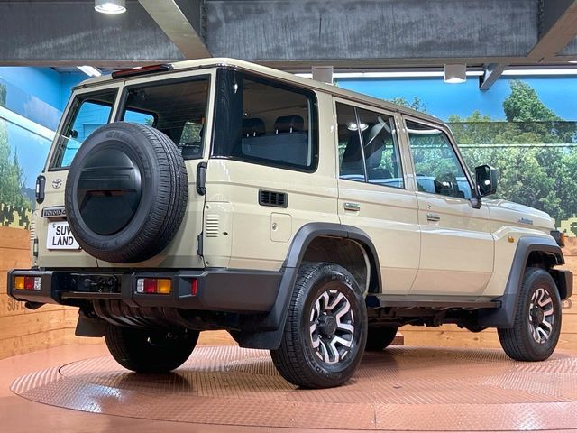 LANDCRUISER 70