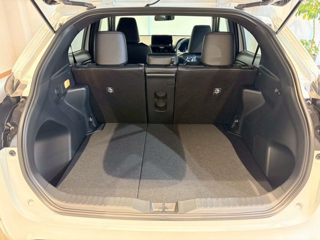 YARIS CROSS HYBRID