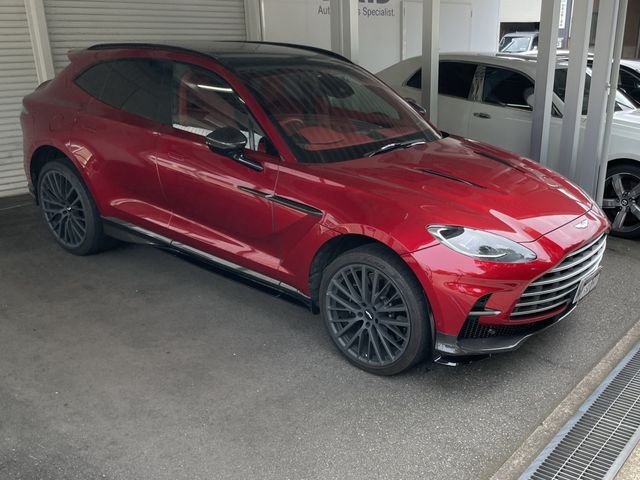ASTON MARTIN SUV