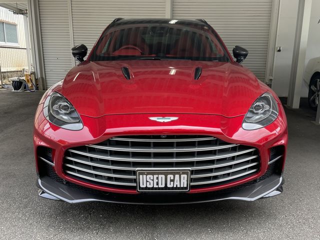 ASTON MARTIN SUV