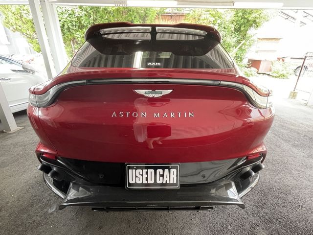 ASTON MARTIN SUV
