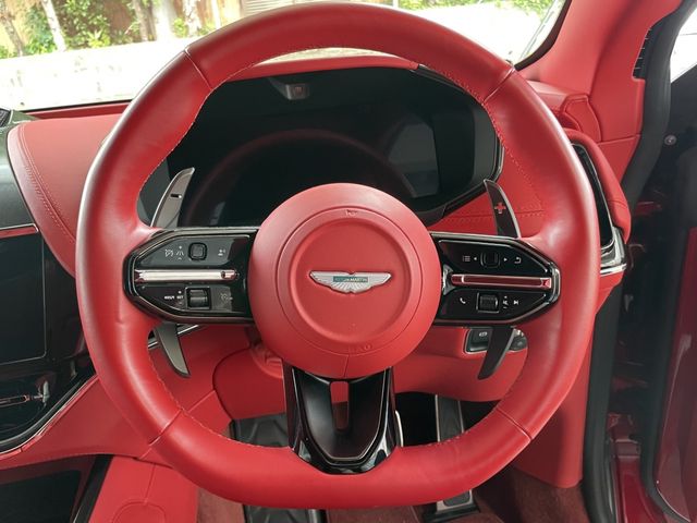ASTON MARTIN SUV