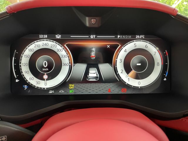 ASTON MARTIN SUV