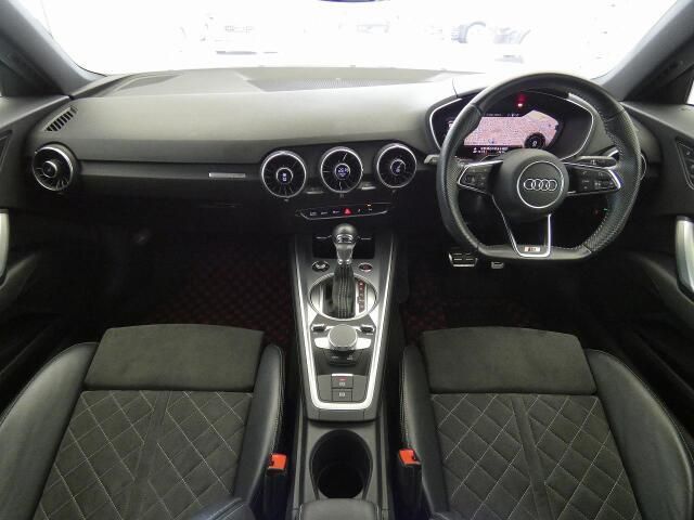 AUDI TT coupe