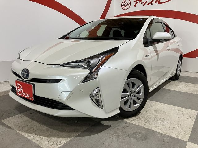 PRIUS 4WD