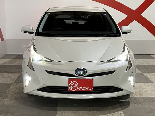 PRIUS 4WD