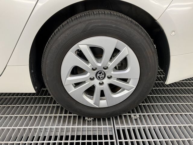 PRIUS 4WD