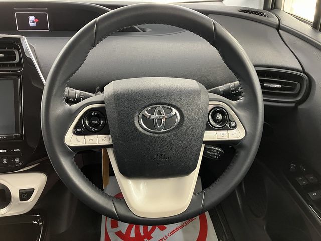 PRIUS 4WD