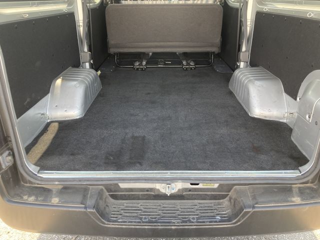 NV350 CARAVAN 1.2t