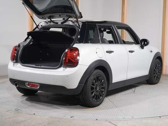 MINI COOPER D 5DOOR