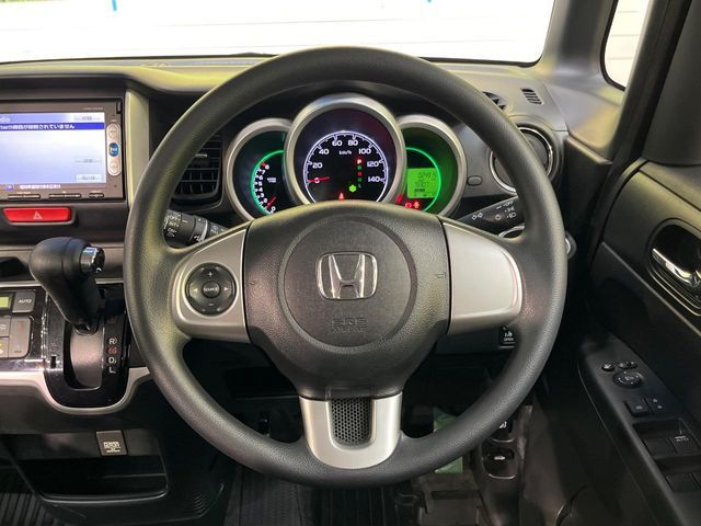 N BOX