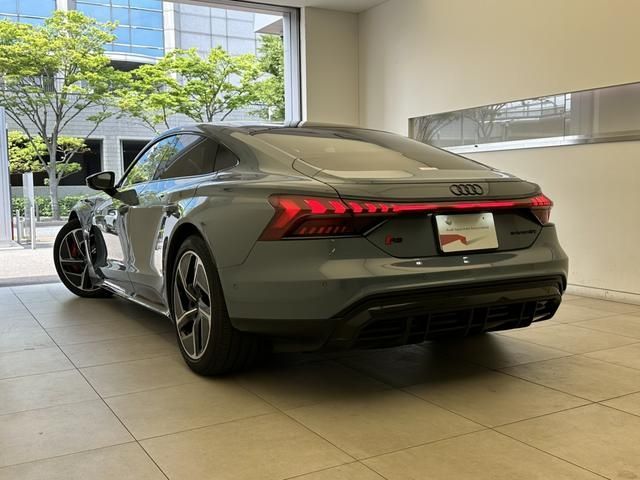 AUDI RS e-tron GT