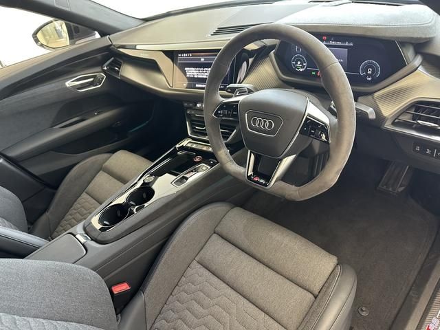 AUDI RS e-tron GT
