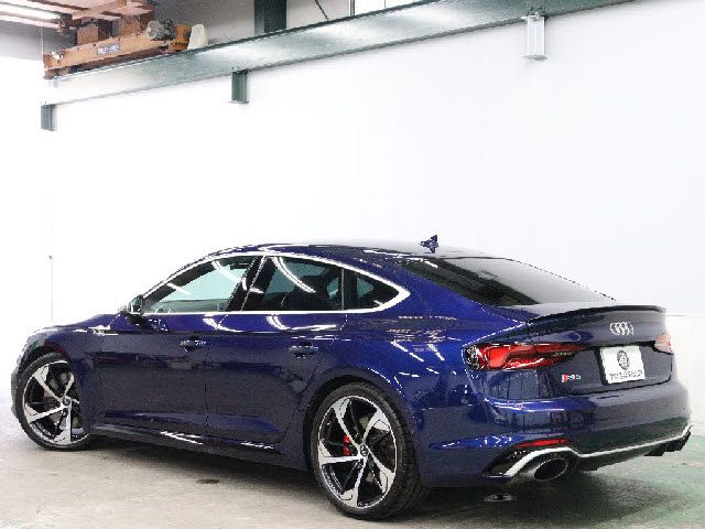 AUDI RS5 SPORTBACK
