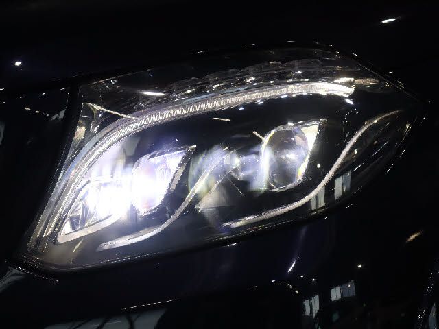 MERCEDES BENZ GLS class