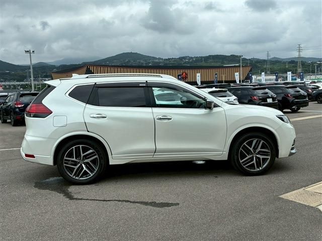 X-TRAIL 2WD
