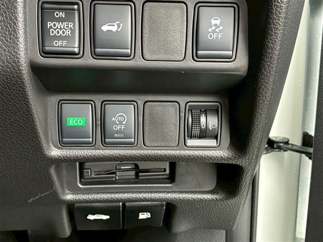 X-TRAIL 2WD