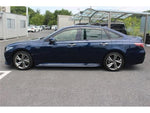 CROWN sedan hybrid