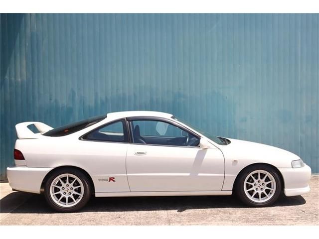 INTEGRA coupe