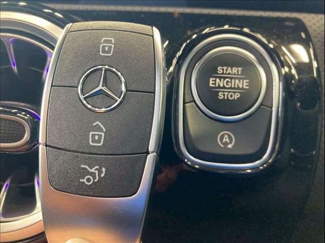 MERCEDES BENZ CLA class