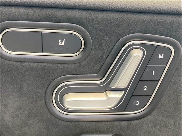 MERCEDES BENZ CLA class