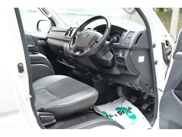 HIACE van 2WD