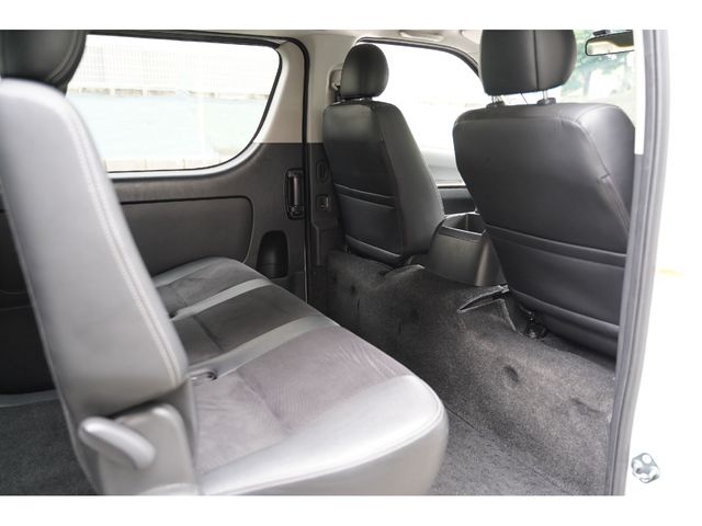 HIACE van 2WD