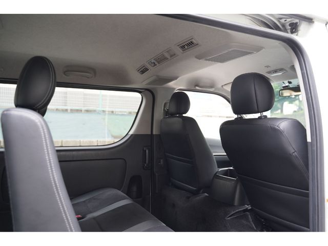 HIACE van 2WD