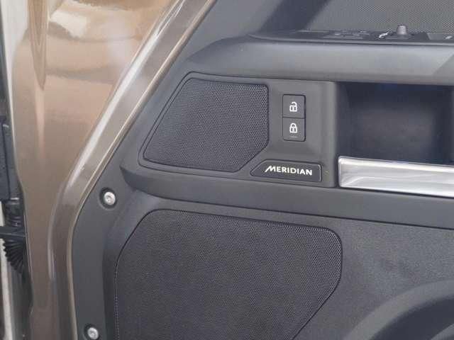 ROVER DEFENDER