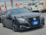 CROWN sedan hybrid